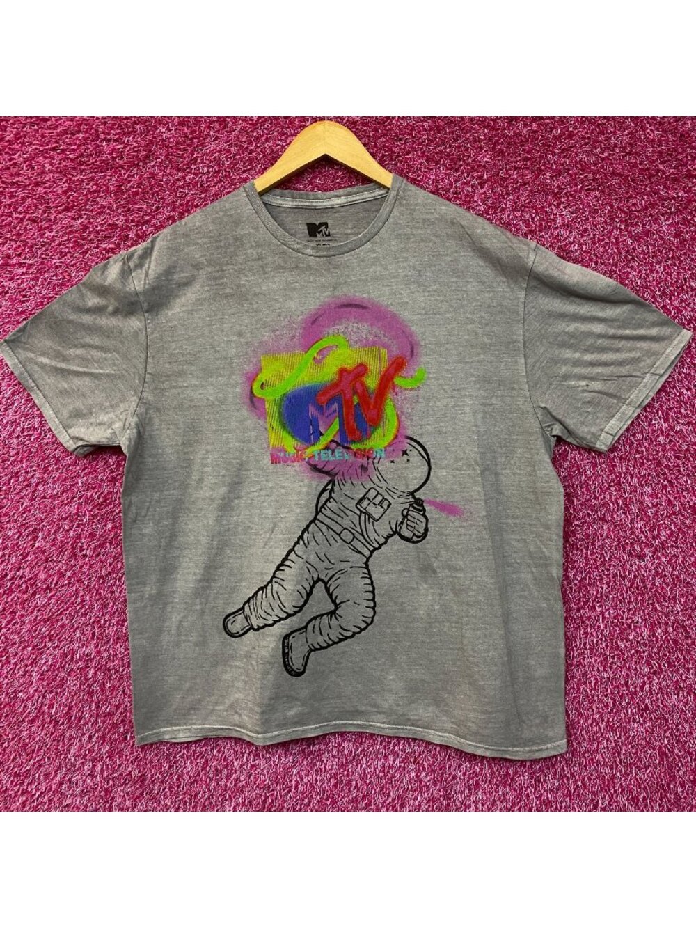 MTV Astronaut Moon Man Trophy Poster T-Shirt XL